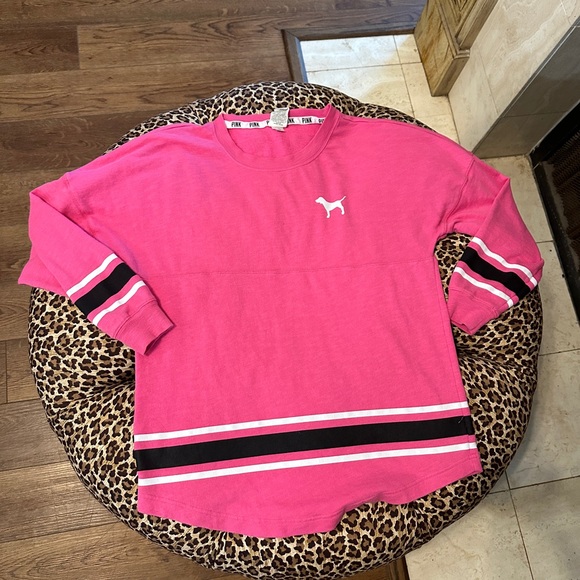 Medium Victoria’s Secret PINK Pullover Sweatshirt - Picture 2 of 5